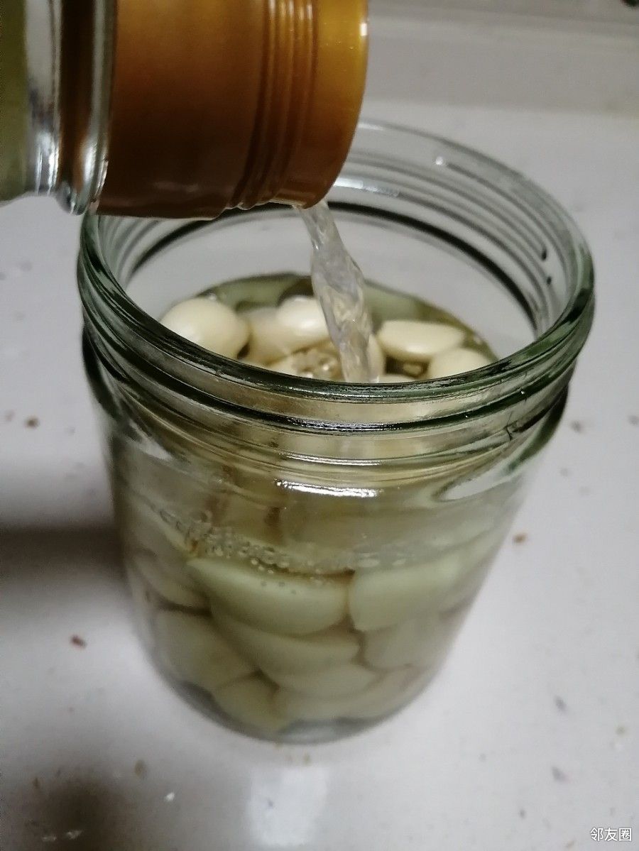 白米醋泡腊八蒜一清二白真透亮