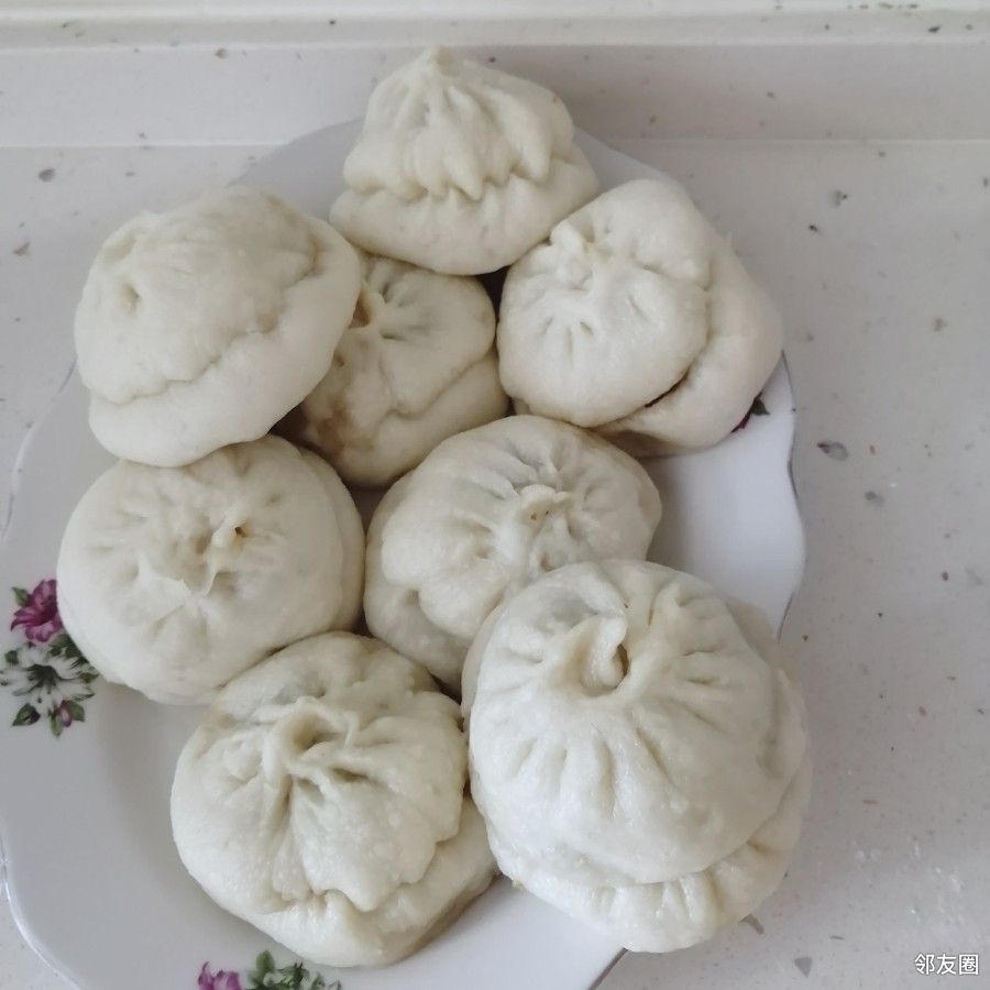 美食每刻成双成对的宝葫芦包子您看美不美