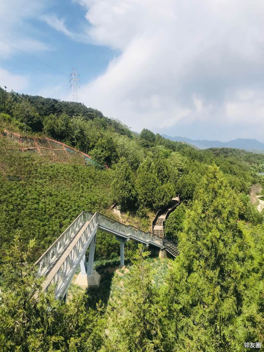 晒五一小长假北京的新西兰雁栖湖西山步道超美
