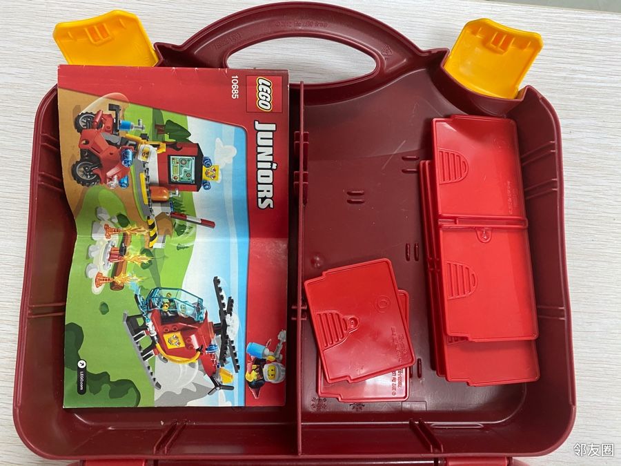 乐高lego10685乐高城市系列消防手提箱10685