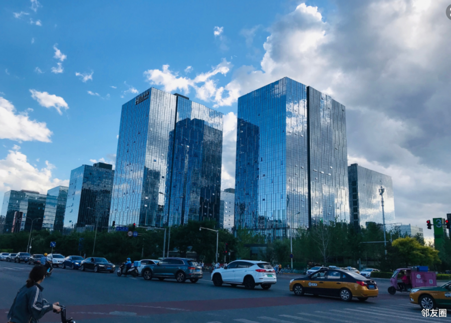 昨天傍晚,北京丰台科技园. 672021-05-27 09:04:45lv.