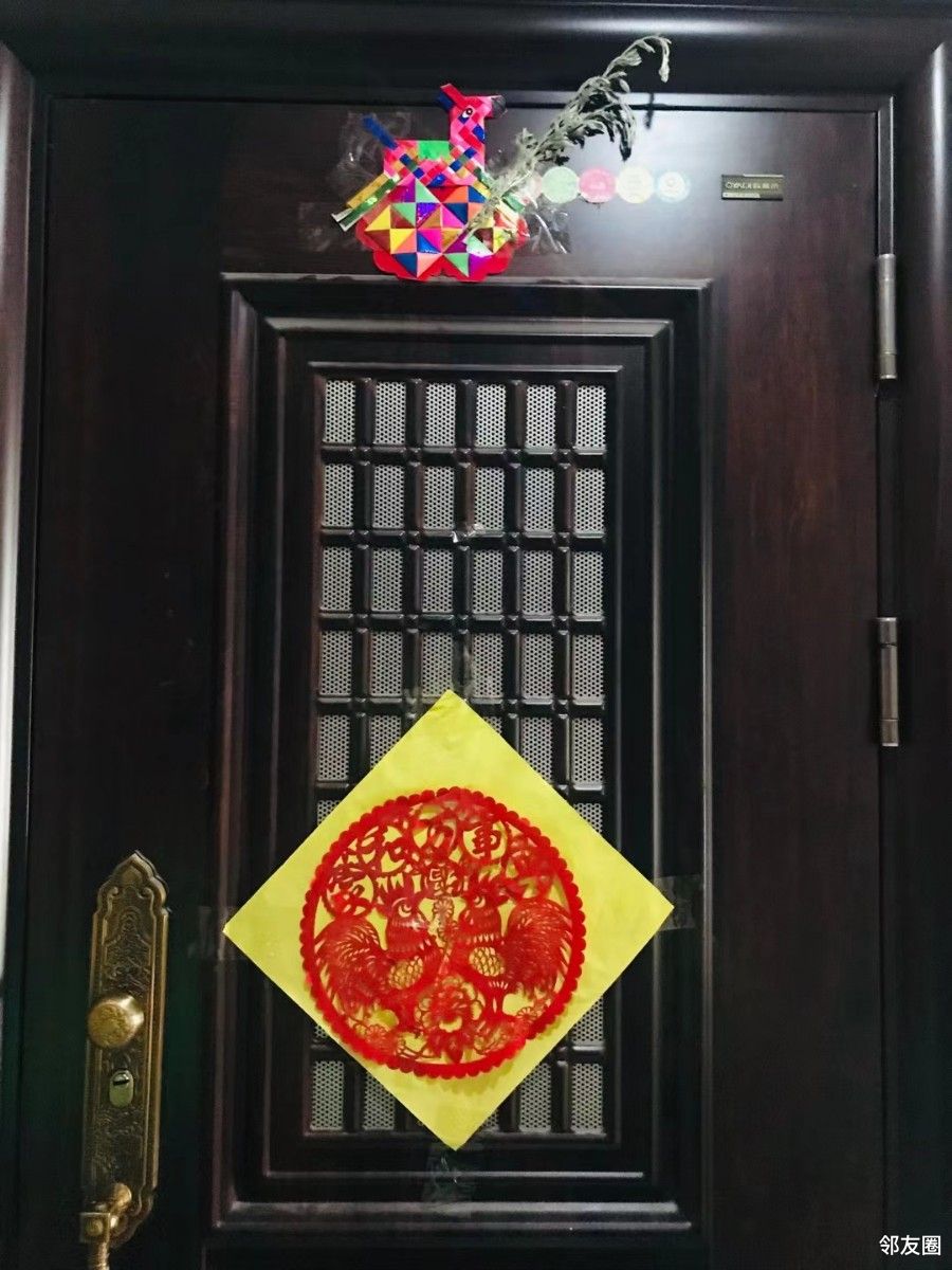 分享:大同市端午节五色纸编的各种符