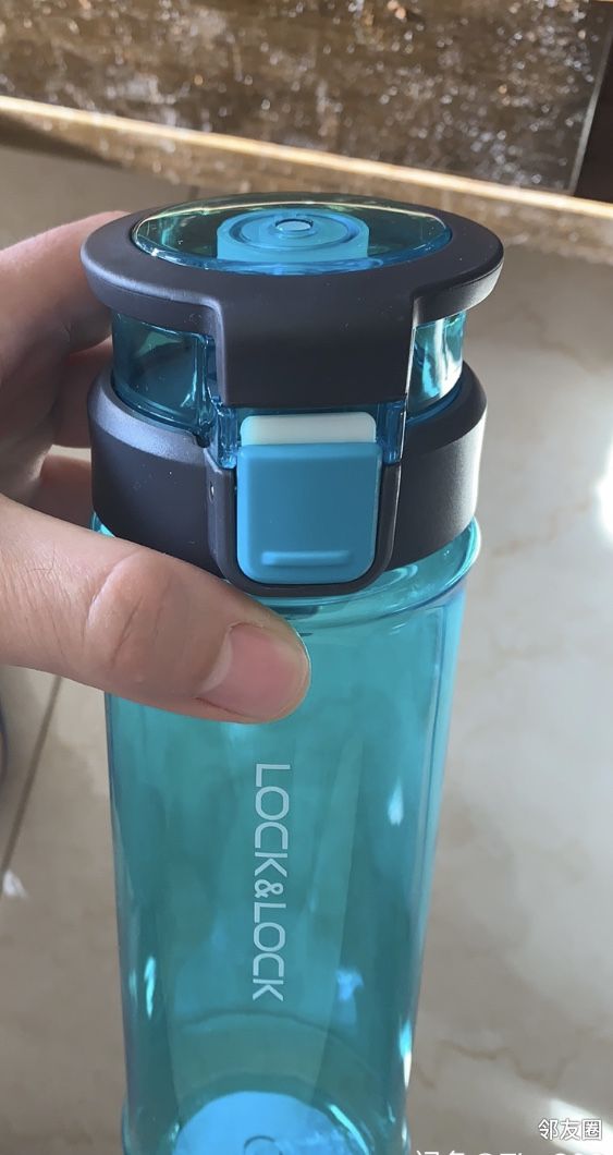 乐扣乐扣运动水杯全新730毫升宝蓝·星科大厦-接送点查看宝贝位置