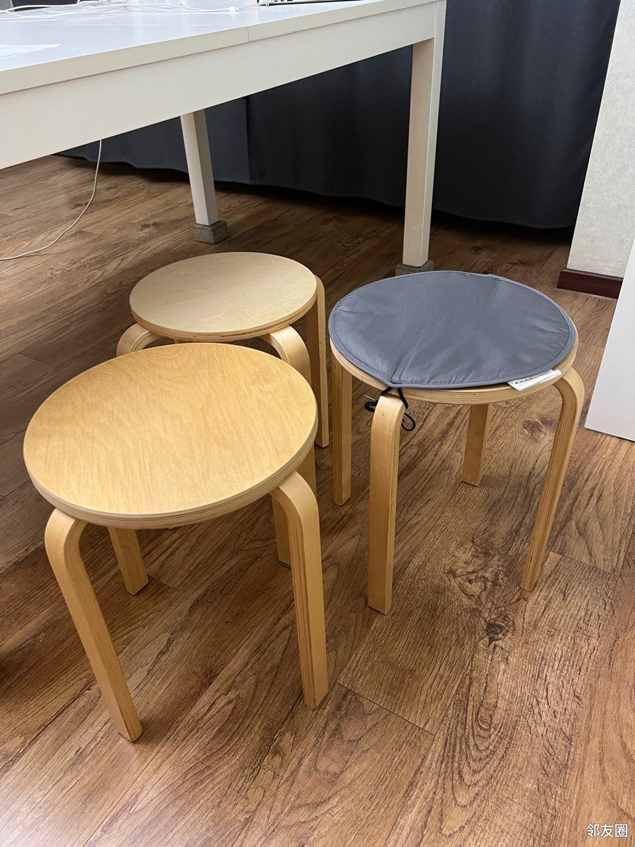 ikea宜家木质木色圆凳3个